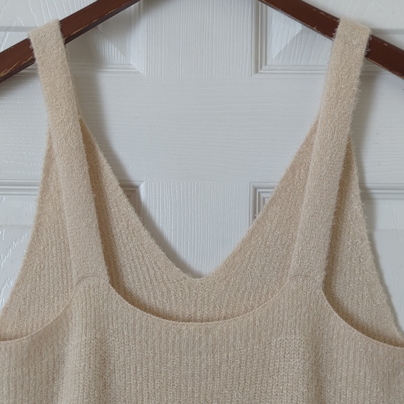 Joie Classic Plush Fuzzy Ribbed Knit Relaxed Fit V-neck Sweater Tank Top Cream L - Picture 9 of 9